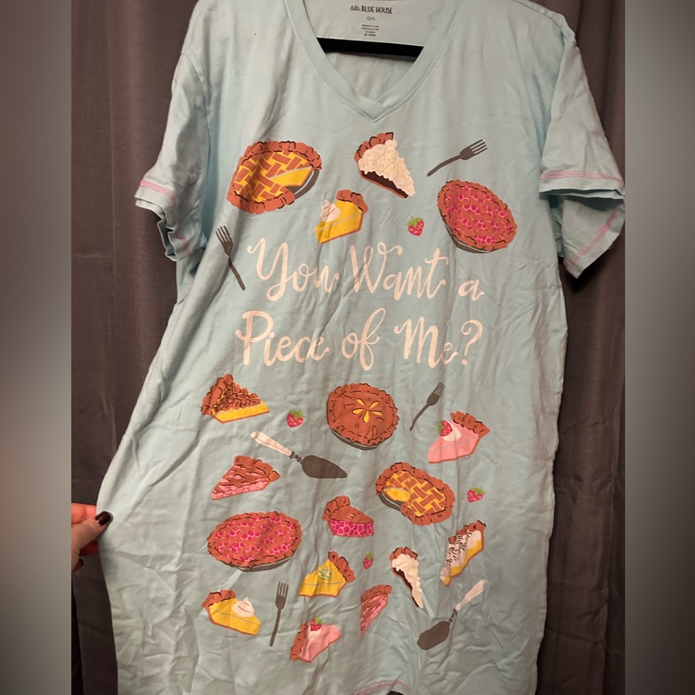 Adorable night gown